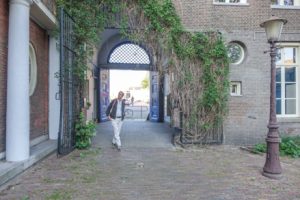 Amsterdam op kousenvoeten